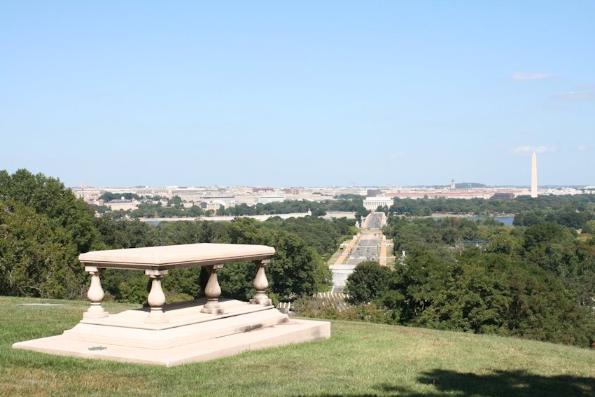 The Robert E Lee Memorial