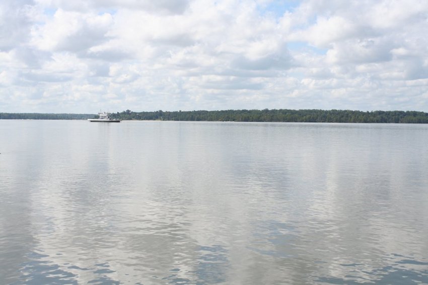 Jamestown-Scotland Ferry